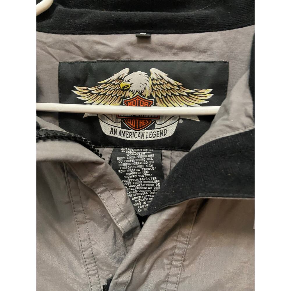 Harley Davidson hooded windbreaker size medium - Picture 8 of 9